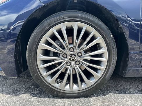 Used 2021 Toyota Avalon Limited w/ Advanced Safety Package FWD image 13