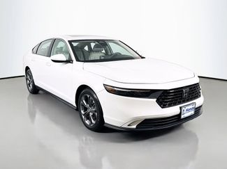 Used 2023 Honda Accord EX video 1