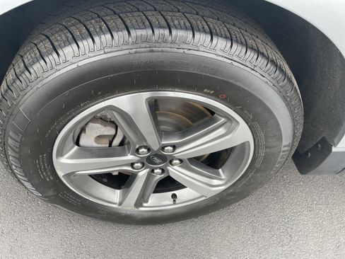 Used 2024 Ford Edge SEL w/ Convenience Package image 39