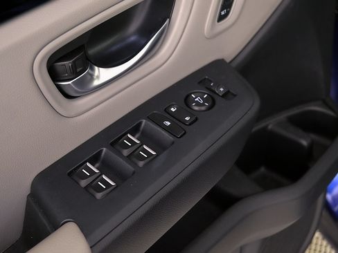 Used 2025 Honda Pilot Touring image 21