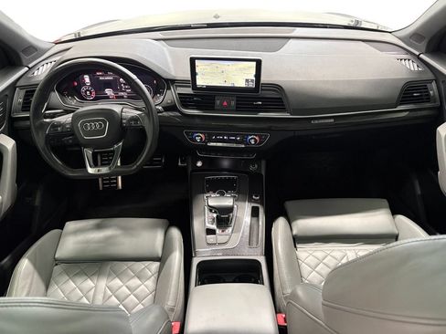 Used 2019 Audi SQ5 Premium Plus w/ Premium Plus Package AWD/4WD image 17