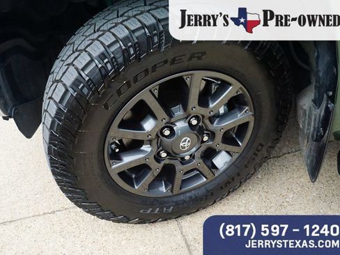 Used 2021 Toyota Tundra SR5 w/ Trail Edition AWD/4WD image 9