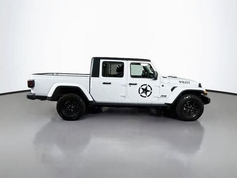 Used 2022 Jeep Gladiator Sport AWD/4WD image 8
