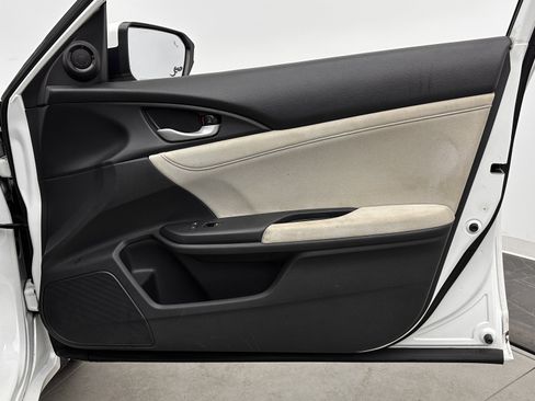 Used 2021 Honda Insight EX image 31