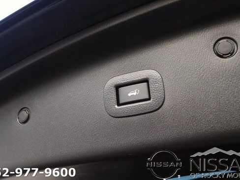 Used 2024 INFINITI QX80 Sensory image 18