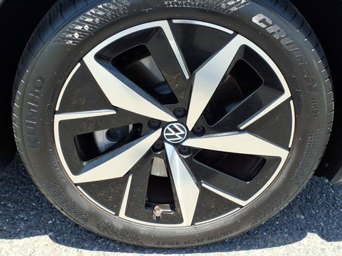 Certified 2023 Volkswagen ID.4 S RWD image 9