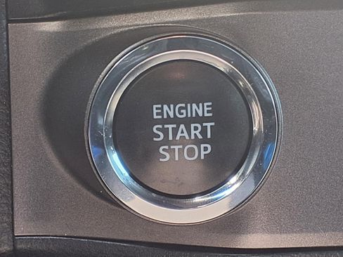 Used 2022 Toyota Tacoma TRD Sport w/ Technology Package RWD image 15