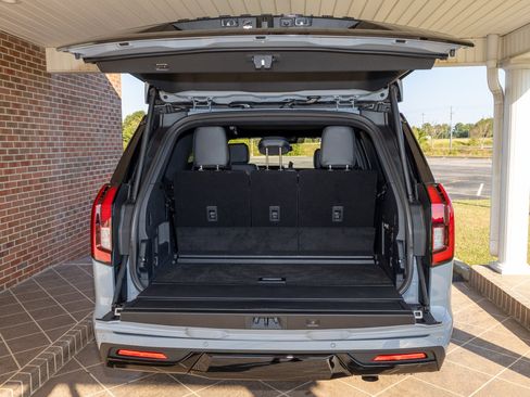 New 2025 Ford Expedition Platinum w/ Stealth Performance Package image 35