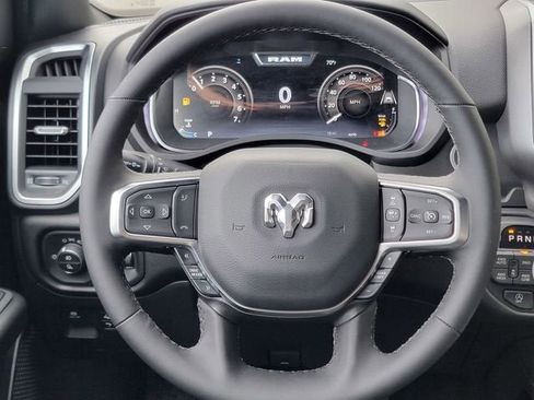 New 2026 RAM 1500 Big Horn AWD/4WD image 31