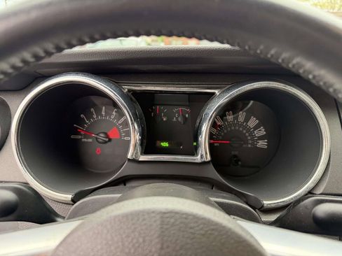 Used 2006 Ford Mustang GT Premium RWD image 20