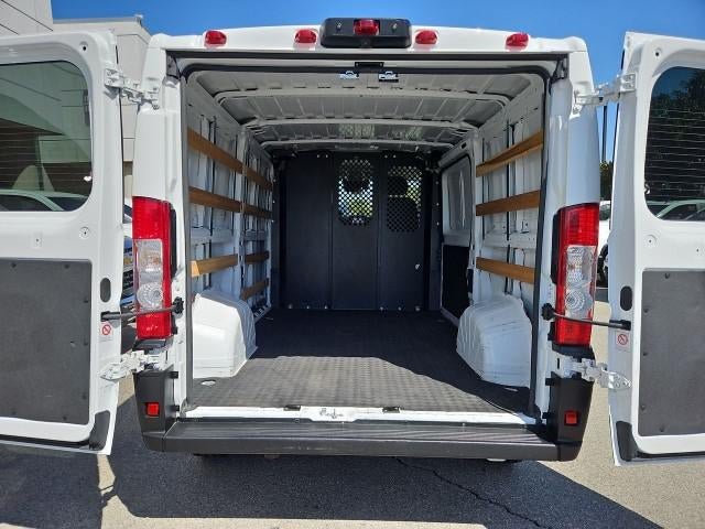 Used 2025 RAM ProMaster 2500 w/ U-Haul Equipment Group FWD image 23