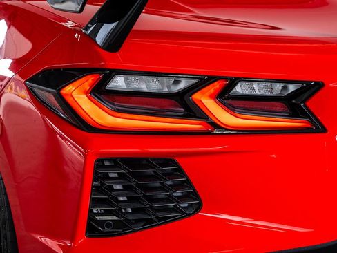 Used 2024 Chevrolet Corvette Stingray Coupe w/ Z51 Performance Package image 24