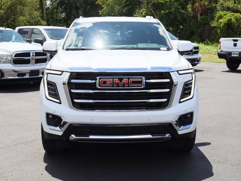 Certified 2026 GMC Yukon XL Elevation w/ LPO, Floor Liner Package RWD image 4