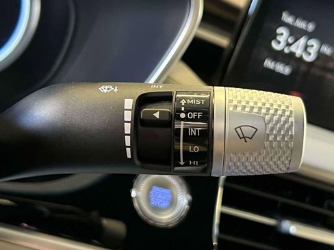 Used 2024 Genesis G70 2.5T AWD/4WD image 22