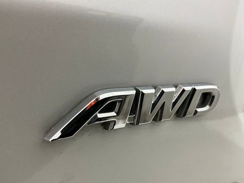 Used 2024 Toyota RAV4 XLE Premium image 30