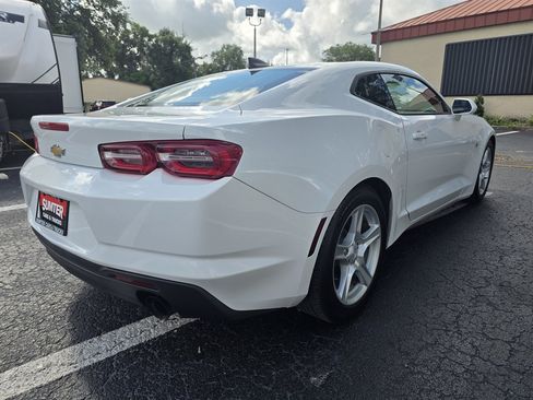 Used 2019 Chevrolet Camaro LT RWD image 7