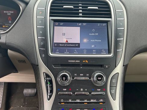 Used 2020 Lincoln Nautilus Reserve AWD/4WD image 13