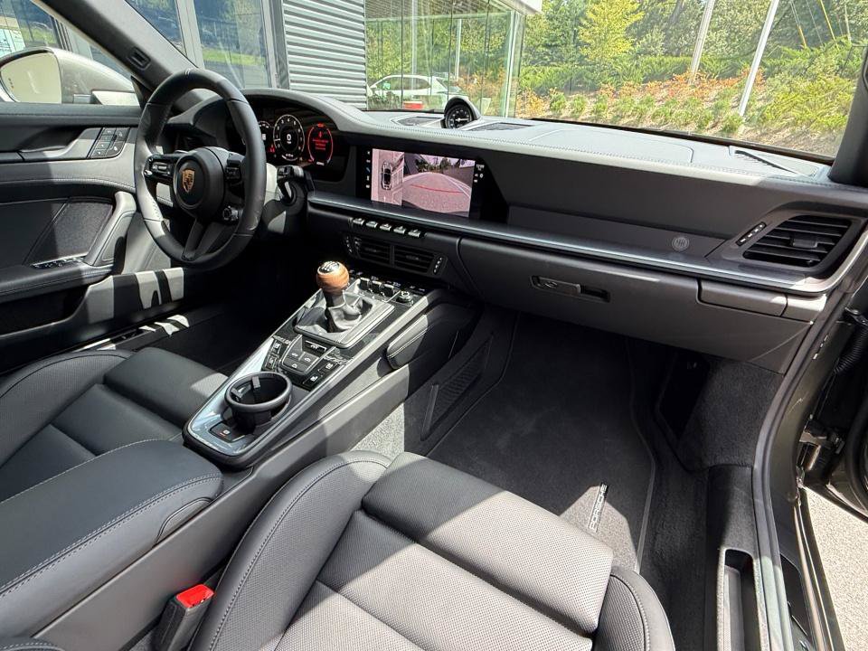 Certified 2026 Porsche 911 Carrera T RWD image 18