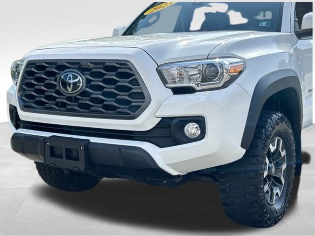 Used 2023 Toyota Tacoma TRD Off-Road AWD/4WD image 9