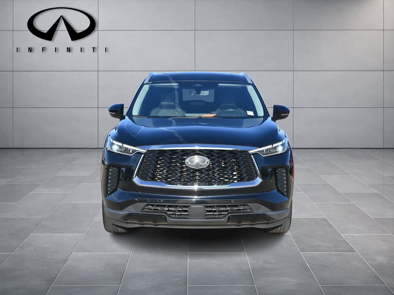 Certified 2024 INFINITI QX60 Luxe w/ Cargo Package FWD image 3