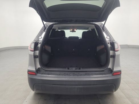 Used 2019 Jeep Cherokee Latitude w/ Popular Appearance Group image 29