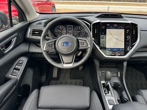 Used 2025 Subaru Ascent Limited image 7