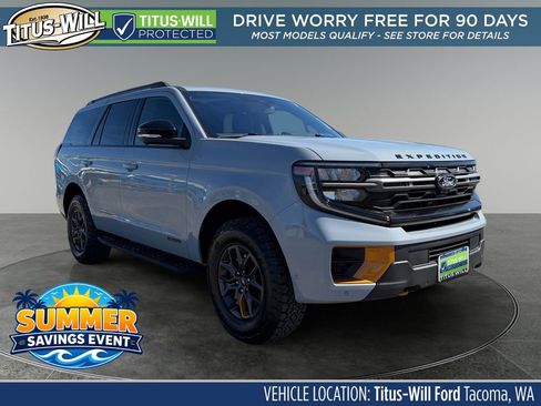 Used 2025 Ford Expedition Tremor AWD/4WD image 1