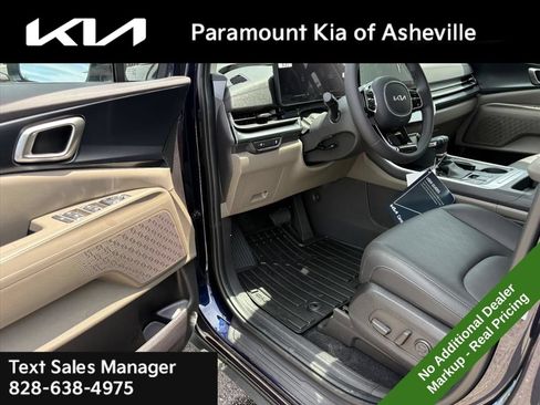 New 2026 Kia Carnival FWD image 16