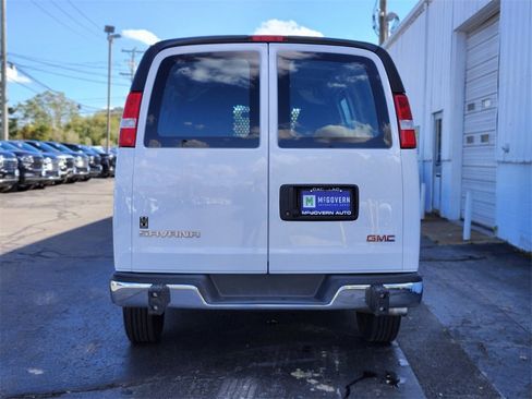Used 2023 GMC Savana 2500 w/ Driver Convenience Package image 4