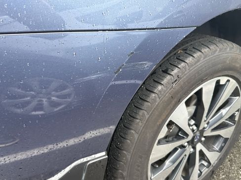 Used 2015 Subaru Outback 3.6R Limited image 19