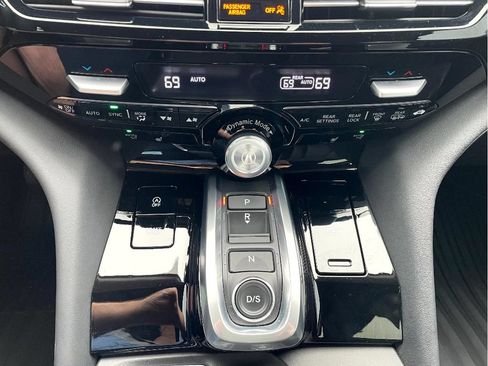 Used 2023 Acura MDX SH-AWD w/ Technology Package image 18
