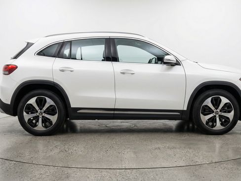 Used 2025 Mercedes-Benz GLA 250 image 11