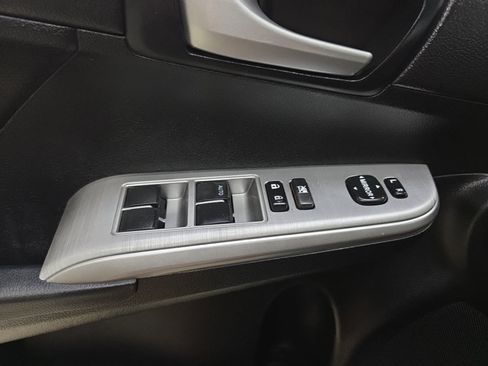 Used 2012 Toyota Camry SE FWD image 24