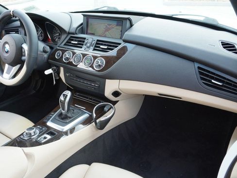 Used 2013 BMW Z4 sDrive35i RWD image 27