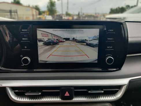 Used 2021 Kia K5 LX FWD image 17