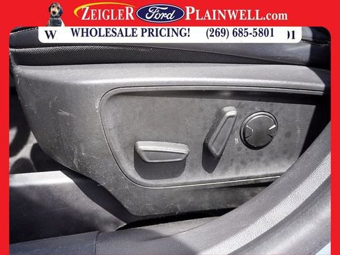 Used 2023 Ford Escape Platinum image 19