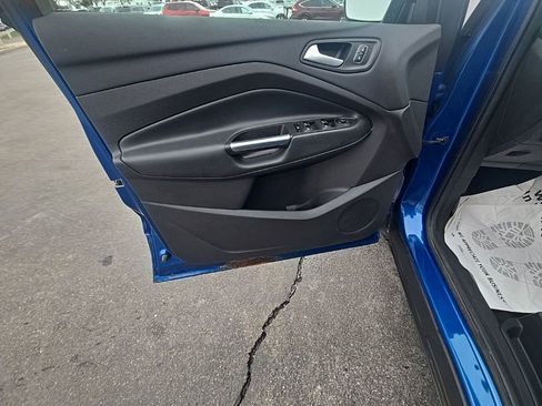 Used 2017 Ford Escape SE w/ Equipment Group 201A image 13