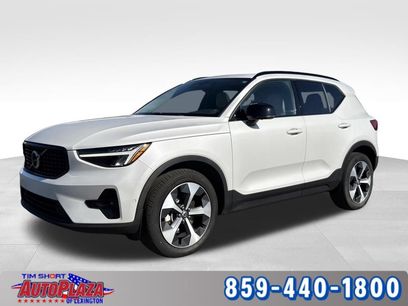 Used 2023 Volvo XC40 B4 Ultimate