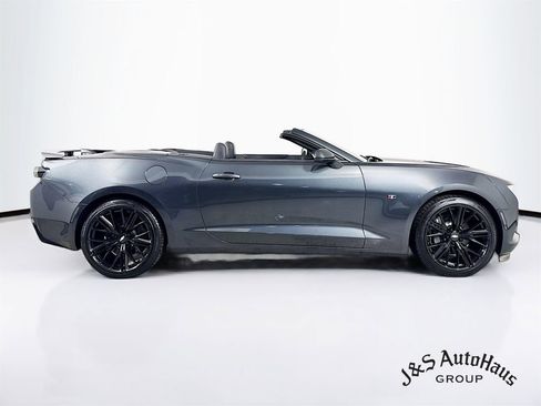 Used 2017 Chevrolet Camaro SS image 8