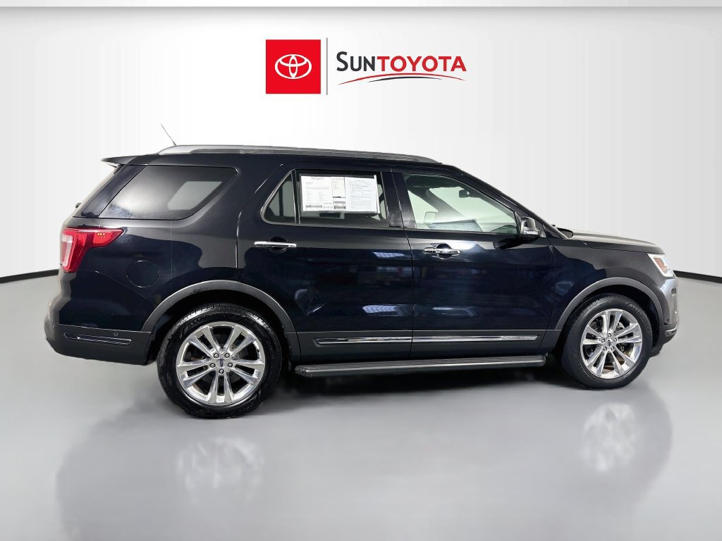 Used 2018 Ford Explorer Limited w/ Equipment Group 301A AWD/4WD image 2