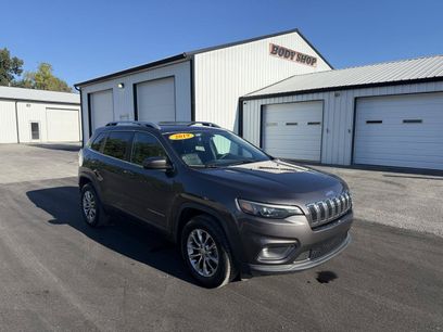 Used 2019 Jeep Cherokee Latitude Plus w/ Cold Weather Group