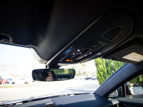 Used 2026 Porsche Panamera image 27