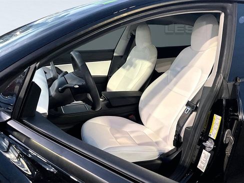 Used 2021 Tesla Model 3 Performance image 25