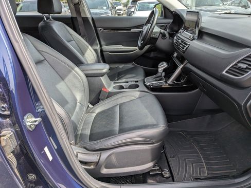 Used 2023 Kia Seltos SX image 37