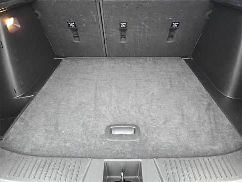 Certified 2024 Chevrolet Trax RS w/ Sunroof Package image 32