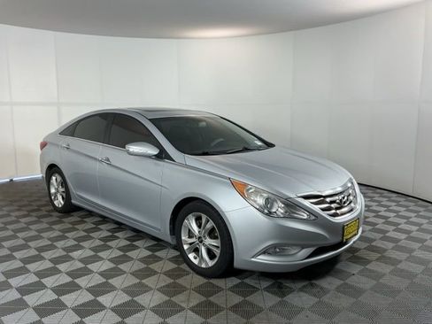 Used 2011 Hyundai Sonata Limited image 3