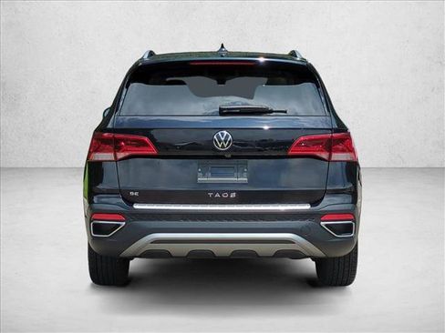 Used 2024 Volkswagen Taos SE FWD image 7