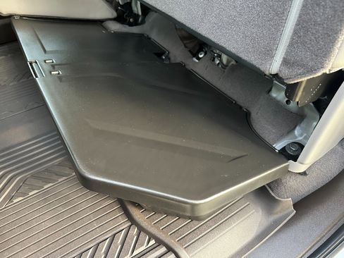 Used 2024 Chevrolet Silverado 1500 RST image 18