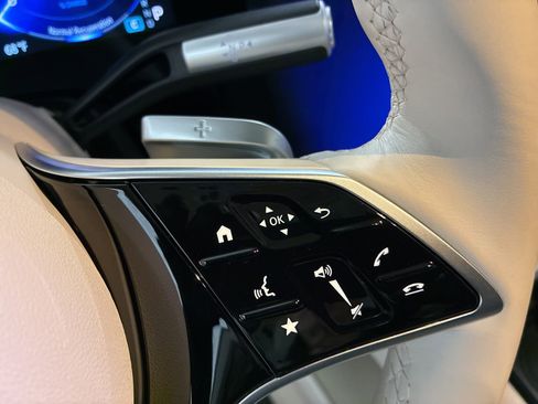 Used 2025 Mercedes-Benz EQS 450+ 4MATIC SUV image 11