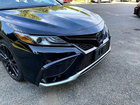 Used 2024 Toyota Camry XSE FWD image 8